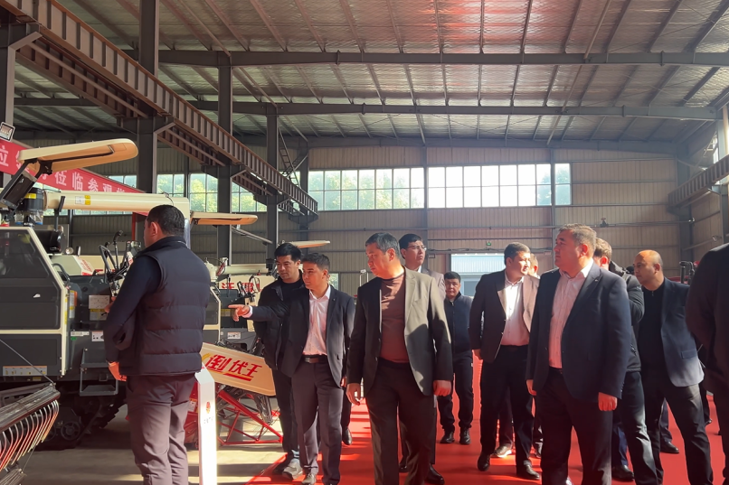 中烏農(nóng)業(yè)合作再提速！烏茲別克斯坦代表團(tuán)到訪沃得農(nóng)機(jī)考察交流